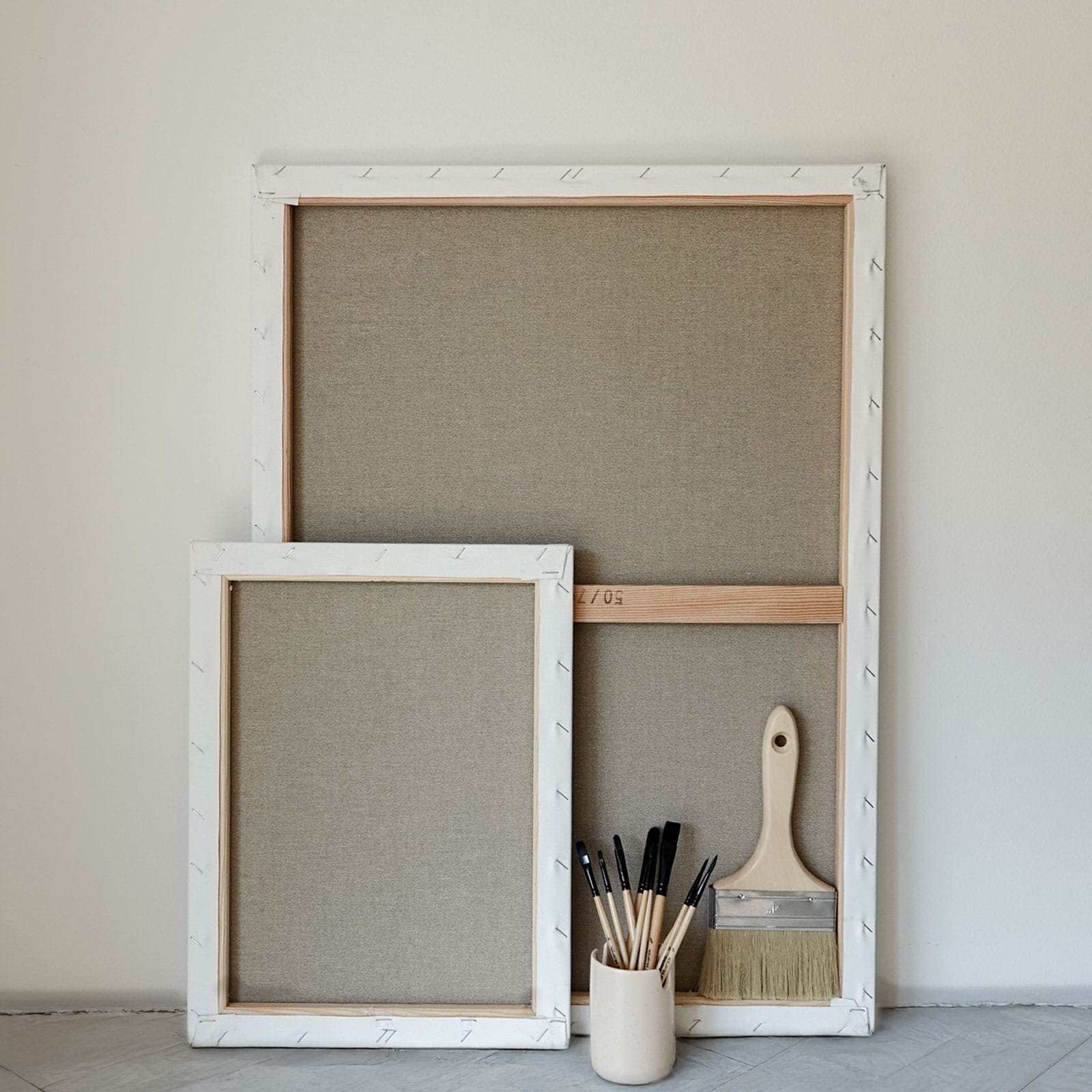 Płótno malarskie z szarym tyłem polskiej produkcji podobrazie Wielorybie Rzeczy